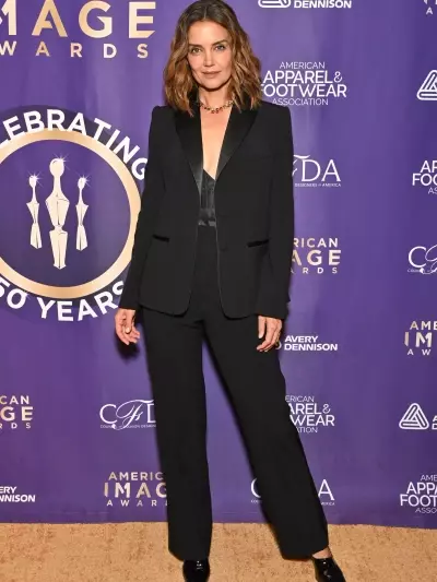 Katie Holmes' Casual West Village Style with a Strand Bookstore Tote