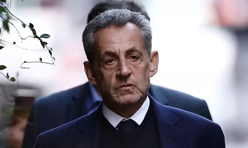 L'ex presidente francese Nicolas Sarkozy in carcere a Parigi
