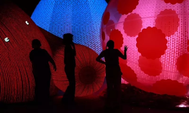 L'Intelligenza Artificiale e la Bolla Speculativa: Una Prospettiva Storica e Futuristica