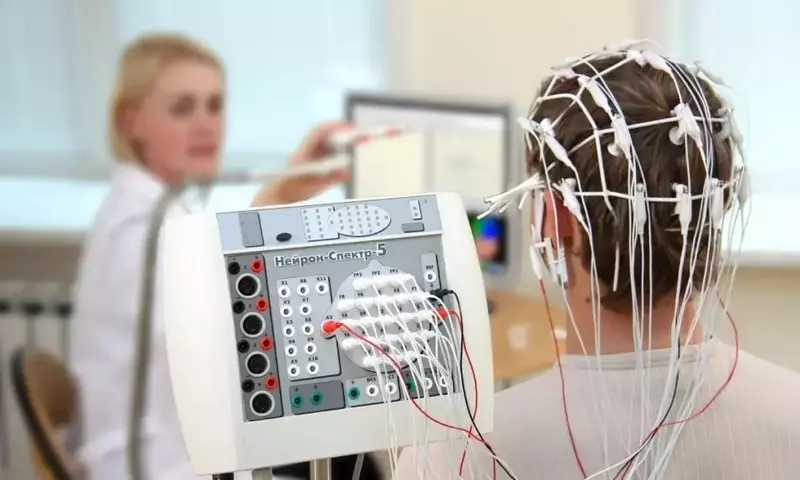 EEG Machines: A Technical and Physiological Overview
