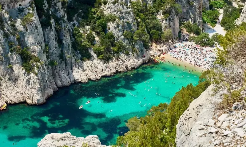 Südfrankreichs zauberhafte Küsten: Eine Entdeckungsreise zu den schönsten Stränden