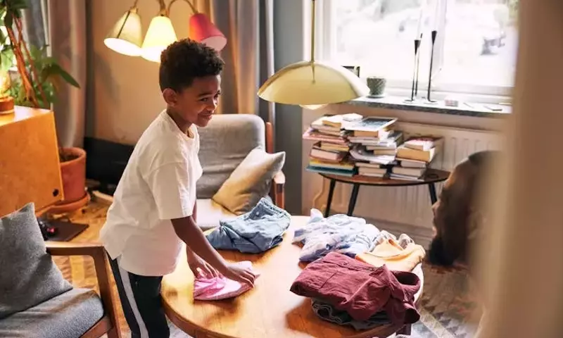 The Ongoing Debate: Do Children Still Contribute to Household Tasks?