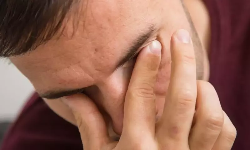 Rauchen und Augen: Die unterschätzten Risiken