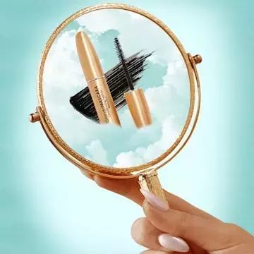 The Ultimate Mascara: A Beauty Editor's Top Pick