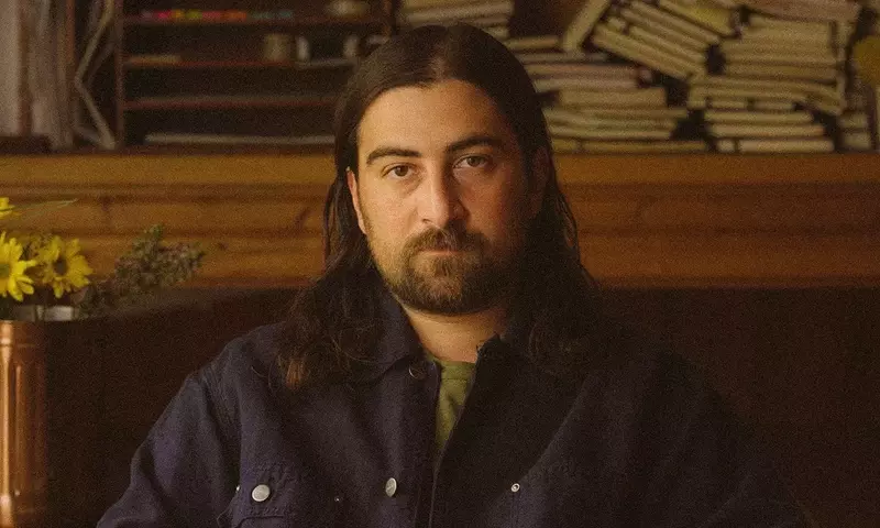 Noah Kahan Expands 'The Great Divide' with New Tracks