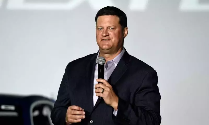 New Leadership to Revitalize NASCAR with Focus on Unity and Excitement