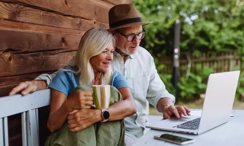 A Couple's Journey to Multi-Million Dollar Liquid Assets and Early Retirement