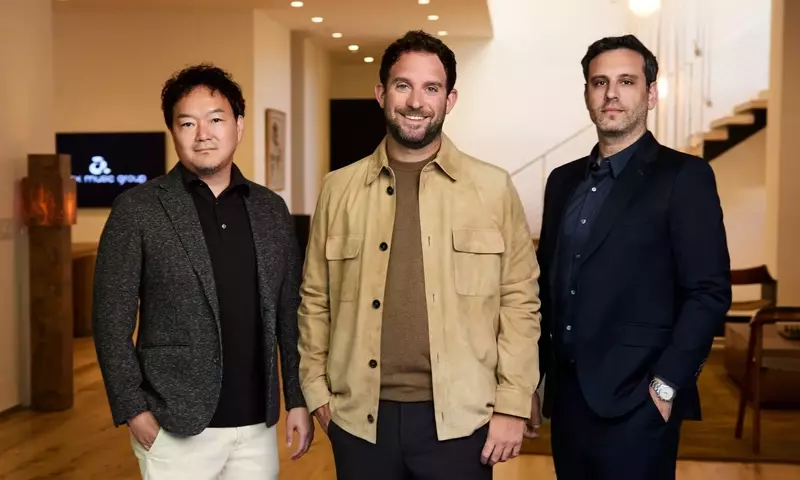 Avex Music Group Enters Catalog Acquisition Market with $100 Million Initial Investment, Securing Rights from 'Lose Control' Producer