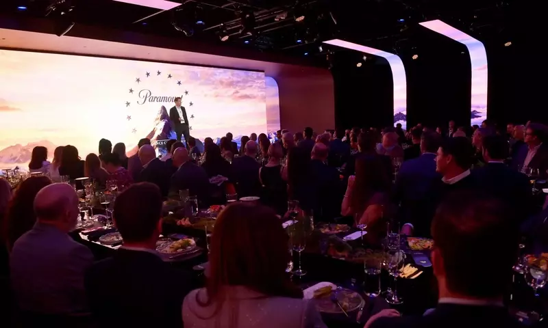 Paramount Seeks FCC Approval for Middle Eastern Investment in Warner Bros. Discovery Acquisition