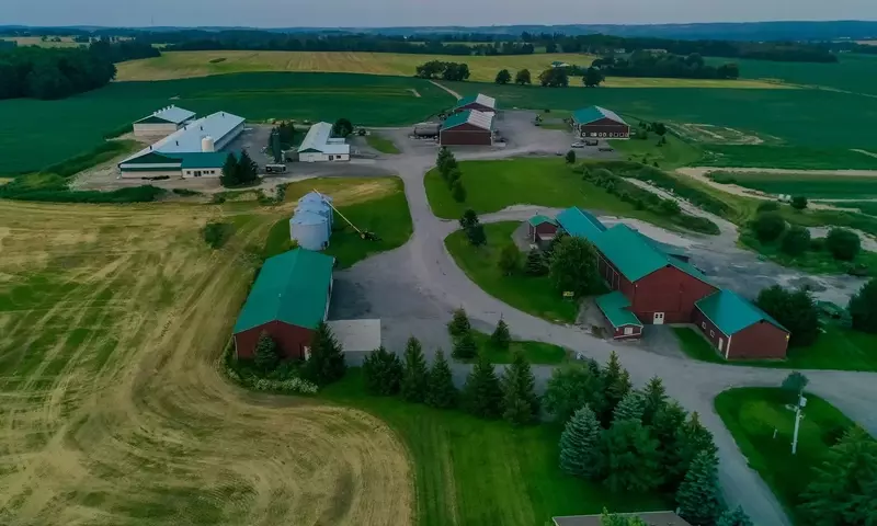 Gladstone Land's Preferred Shares: A Stable Income Opportunity with Growth Potential