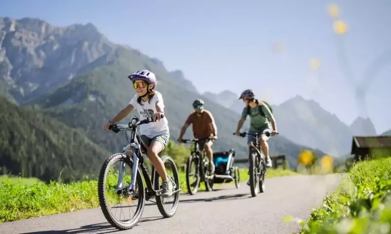 Erkundung des Stubaital: Ein Familienfreundliches Radwegerlebnis in Tirol
